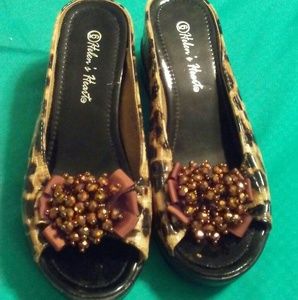 Open toe Wedge shoes